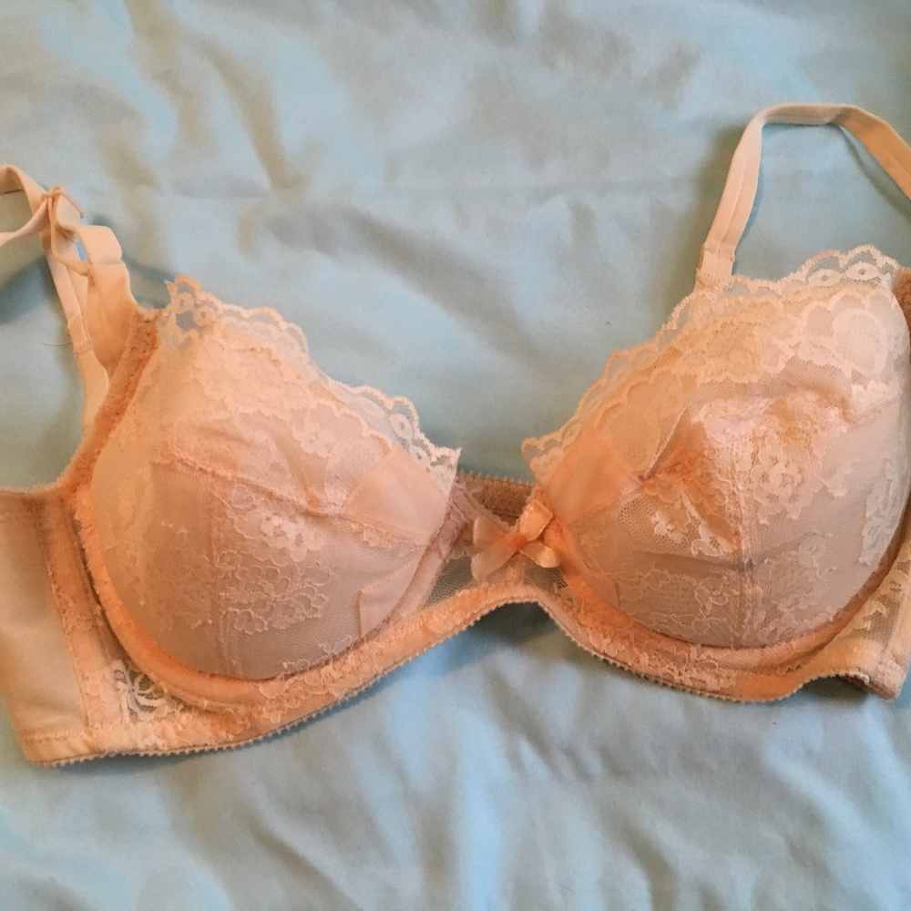 Bali Beige Padded Lo-Beaucoup Lacey Bra